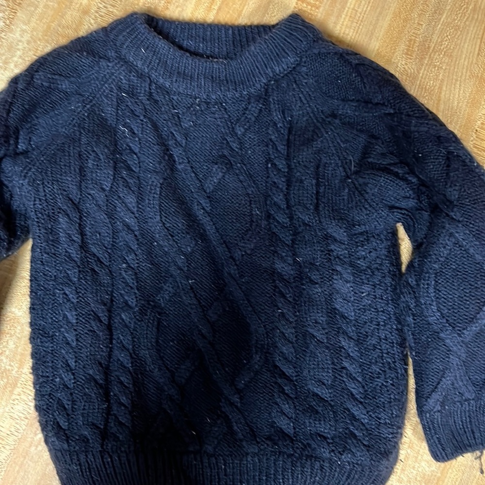 Cable knit navy